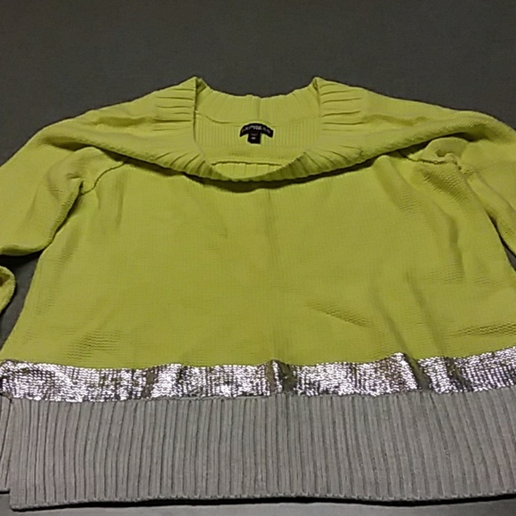 Sweater - Picture 3 of 4